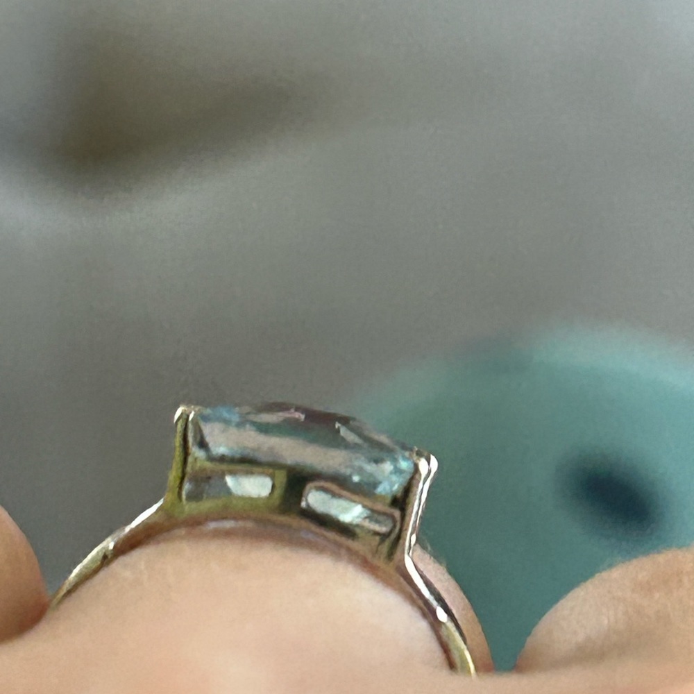 Beautiful aqua ring. - Picture 5 of 5